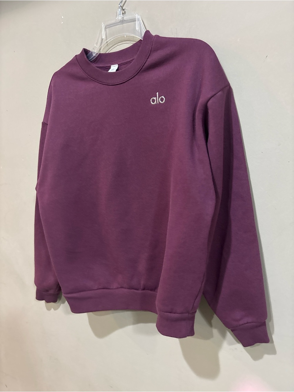 Alo Yoga Accolade Crewneck Sweatshirt Burgundy Size Small - Picture 3 of 7
